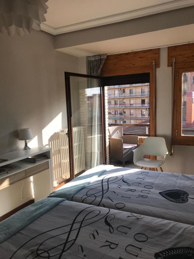 شقة Tudela Centro-Teatro Gaztambide-3 Habitac. المظهر الخارجي الصورة