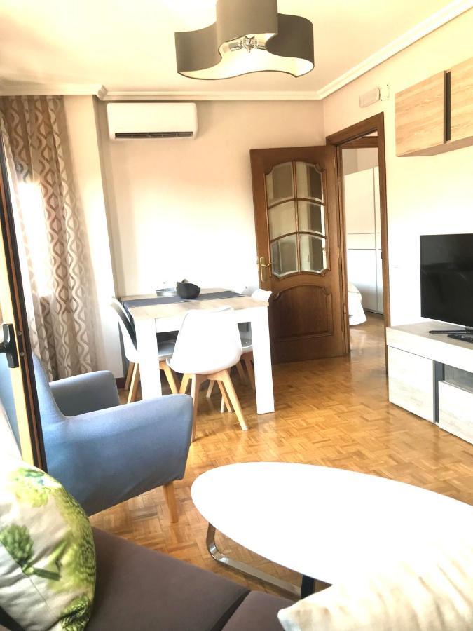 شقة Tudela Centro-Teatro Gaztambide-3 Habitac. المظهر الخارجي الصورة